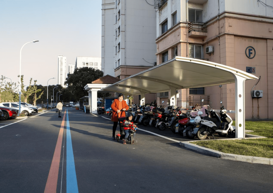 上海：力争到2030年完成3―5万个智能充放电桩建设