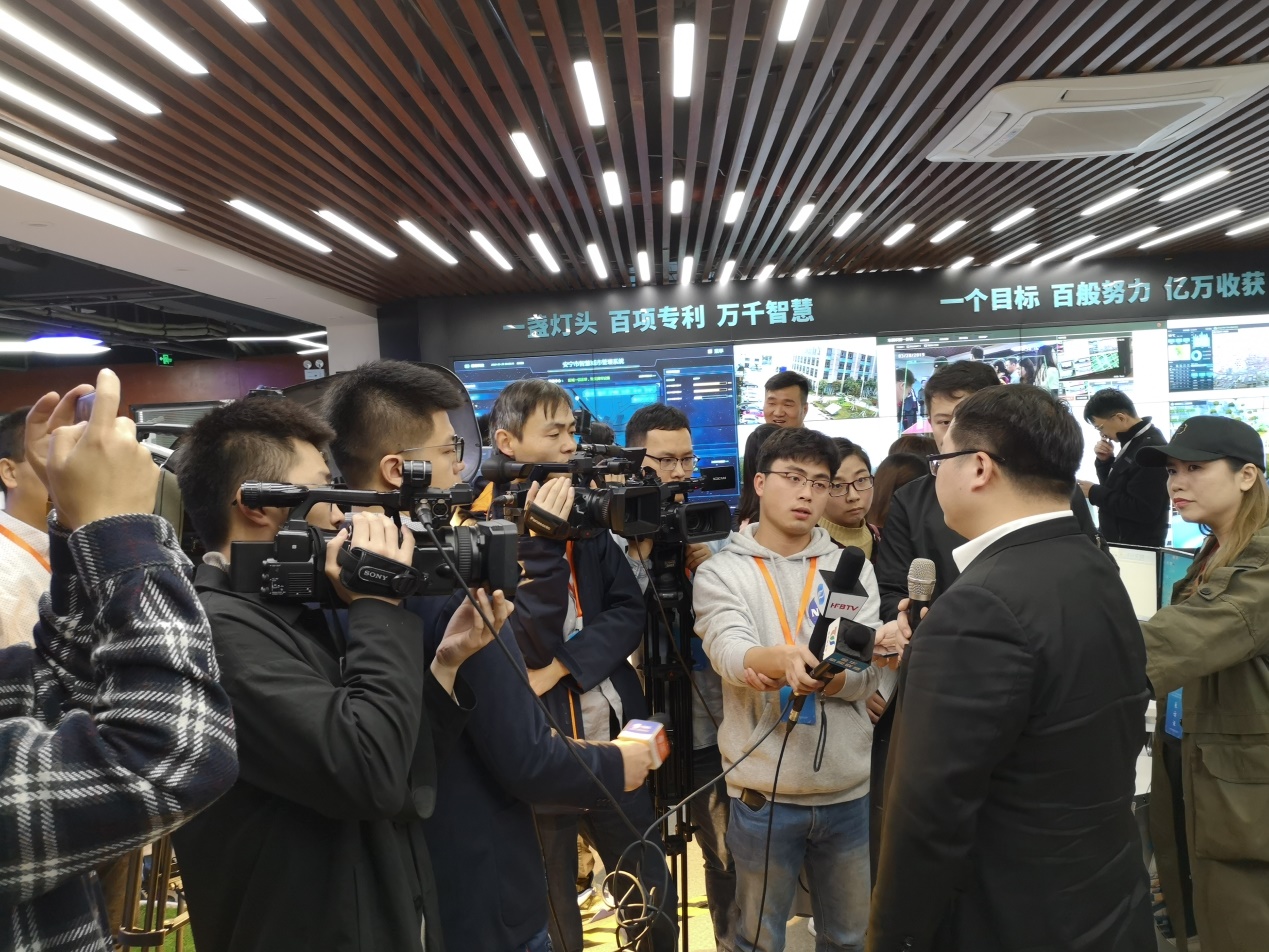 远洋集团：高等法院已将清盘呈请的首次聆讯日期定为9月11日