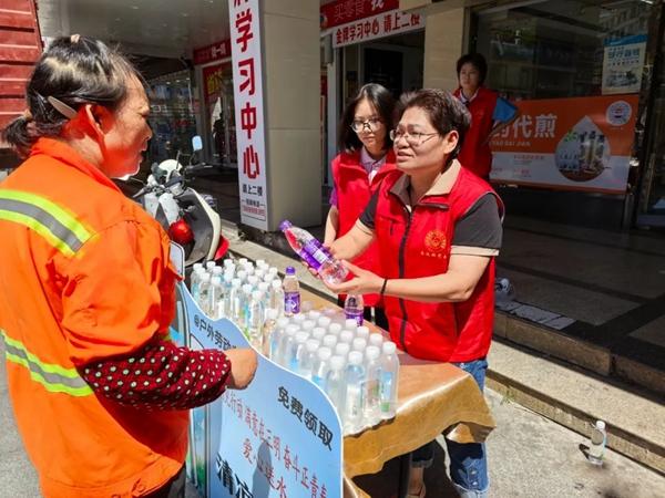 四大险企前三季度业绩大幅预增 均创历年同期盈利新纪录